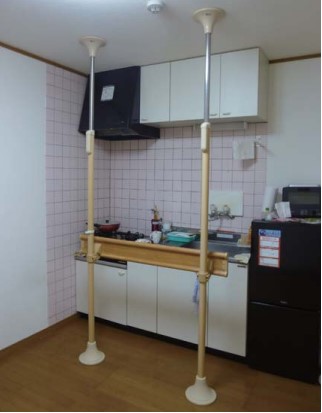 工事不要！屋内用手すり「ベスポジ-e」｜熊本県八代市の介護用品・福祉